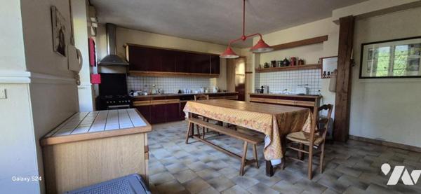 CANDÉ - DEMEURE  en pierre du XV - XVIII - XIX siècles  - 7 chambres - parcelle 1 241 m²