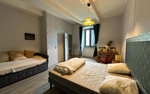 Maison à vendre    16 pièces •  Saint-Prix