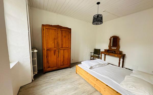 Maison à vendre    16 pièces •  Saint-Prix