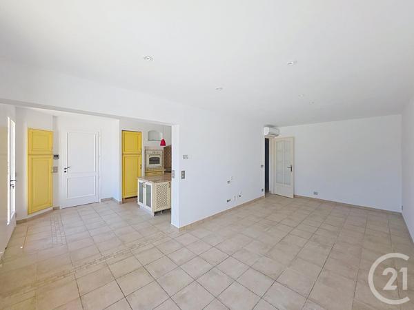 Appartement F3 à vendre  3 pièces - 69,84 m 2   MARSEILLE  - 13013