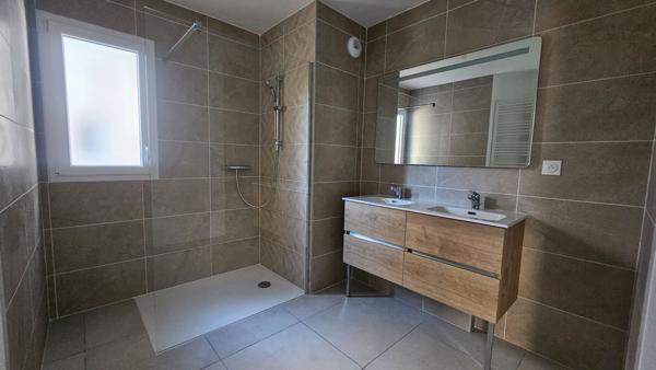 Appartement Nimes 3 pièces 65.10 m2