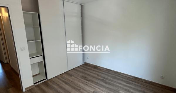 Location Appartement 3 pièces 79.32 m² - Sceaux 92330