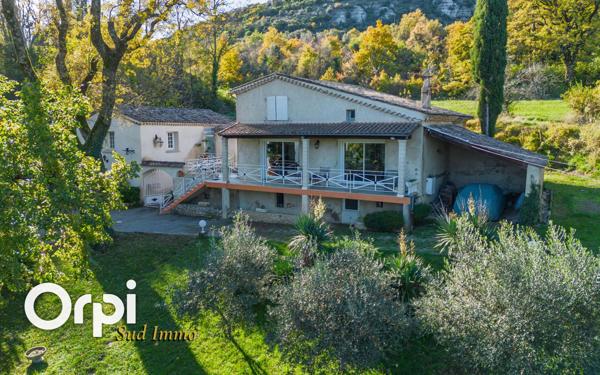 Maison à vendre    5 pièces •  Le Pouzin