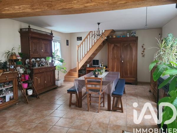 Maison à vendre 5 pièces 117 m² Vernoil-le-Fourrier
