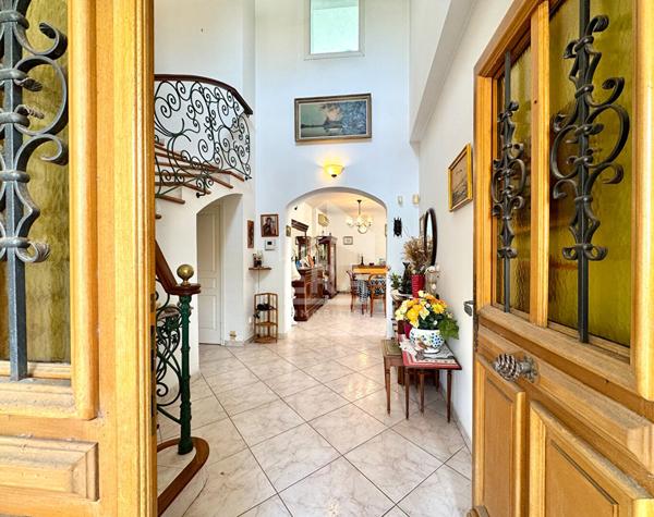 Maison Six Fours Les Plages 4 pièce(s) 137 m2