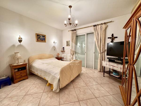 Maison Six Fours Les Plages 4 pièce(s) 137 m2