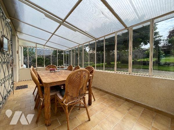 À vendre – Maison familiale avec terrain de plus de 2 500 m² avec mare – Le Mesnil-en-Vallée