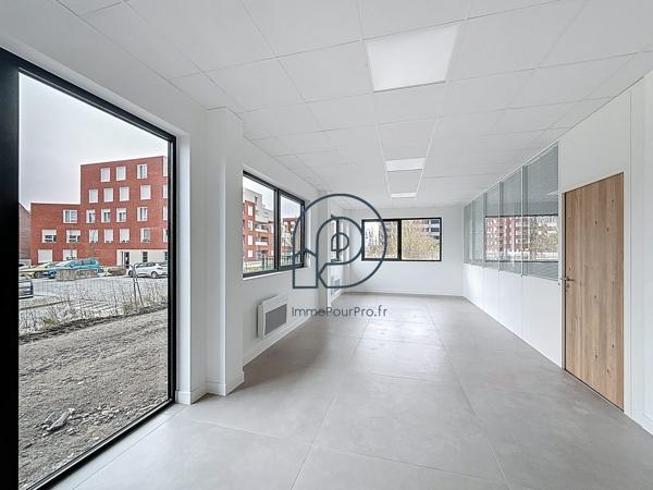 Tourcoing – Cellule neuve 370 m² (entrepôt + bureaux) – À vendre
