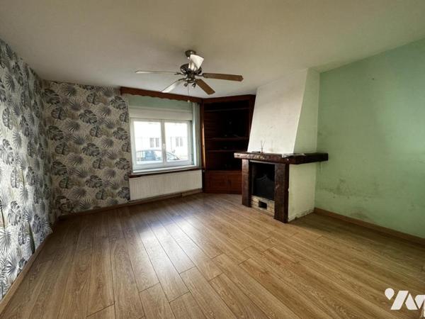 Maison de ville à conforter sur CALAIS PETIT COURGAIN 