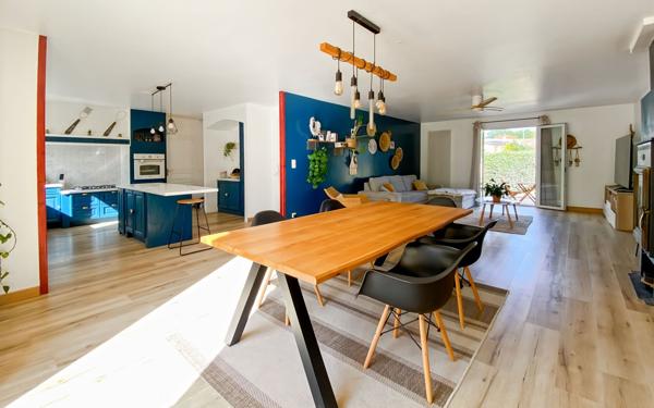 Maison à vendre    5 pièces •  Léojac