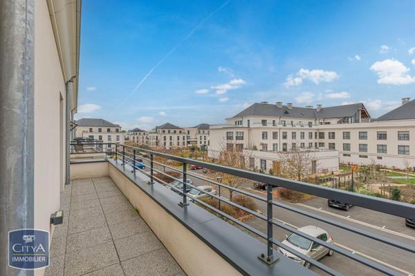 Appartement à vendre 4 pièces 98m² Saint-Cyr-sur-Loire (37540)