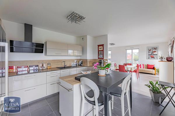 Appartement à vendre 4 pièces 98m² Saint-Cyr-sur-Loire (37540)