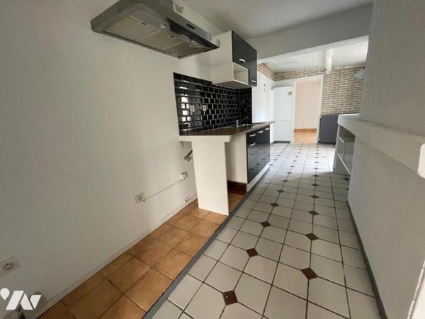 Proche centre ville et commerce