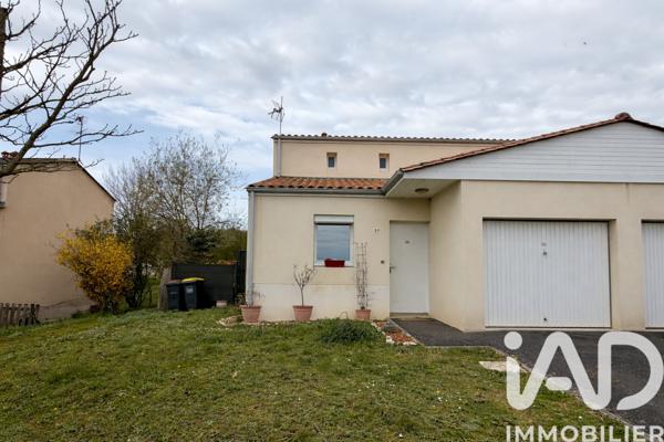 Maison à vendre 4 pièces 80 m² Ruelle-sur-Touvre
