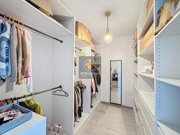 Vente Maison 8 pièces 210 m2 à Brie-Comte-Robert