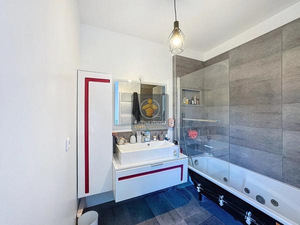 Vente Maison 8 pièces 210 m2 à Brie-Comte-Robert