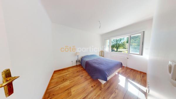 Vente
                Maison280 m² - 9 Pièces -
                    TARBES (65000)