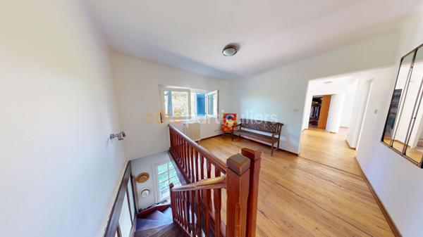 Vente
                Maison280 m² - 9 Pièces -
                    TARBES (65000)