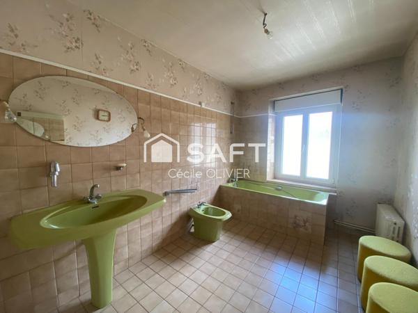 Maison de bourg en pierres - 5 pièces