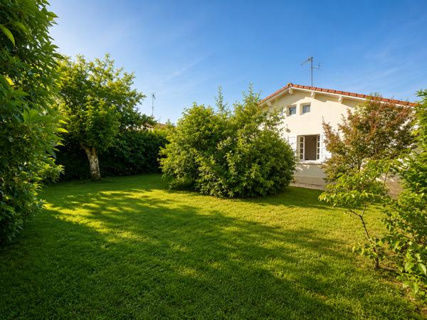 Rare sur le secteur : calme, jardin et fort potentiel Détails des diagnostics énergétiques