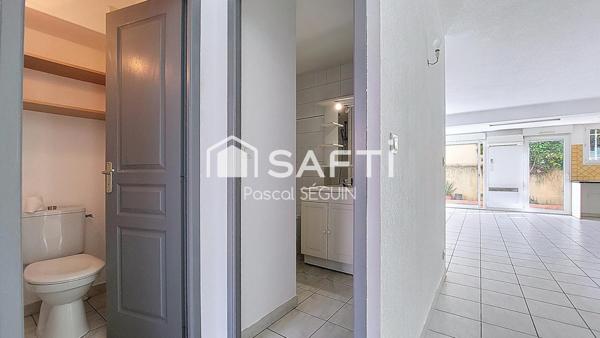 3 PIECES - 2 PLACES DE PKG - COUR PRIVÉE