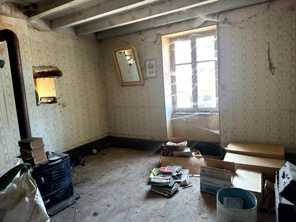 Maison à vendre avec grange attenante et terrain VITTEAUX (21)