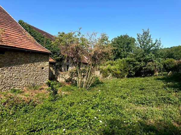 Maison à vendre avec grange attenante et terrain VITTEAUX (21)