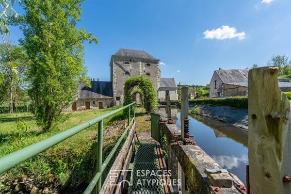 Moulin historique et ses dépendances au coeur de la nature