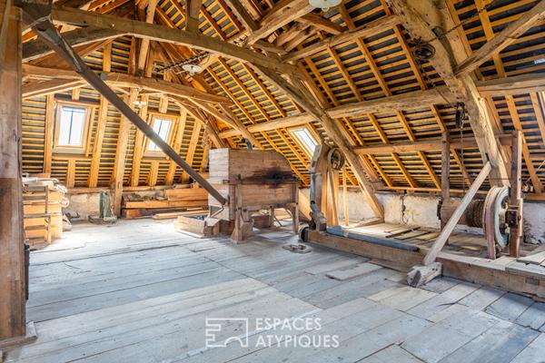 Moulin historique et ses dépendances au coeur de la nature