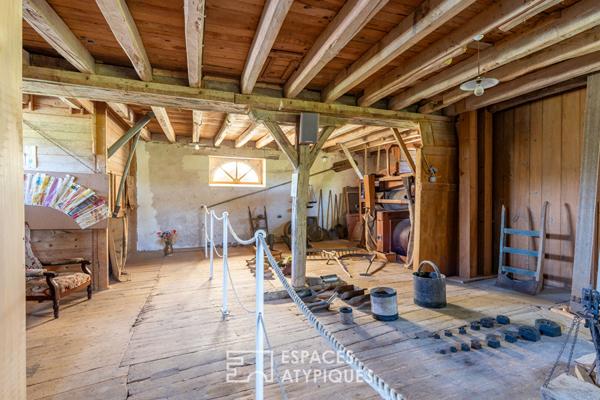 Moulin historique et ses dépendances au coeur de la nature