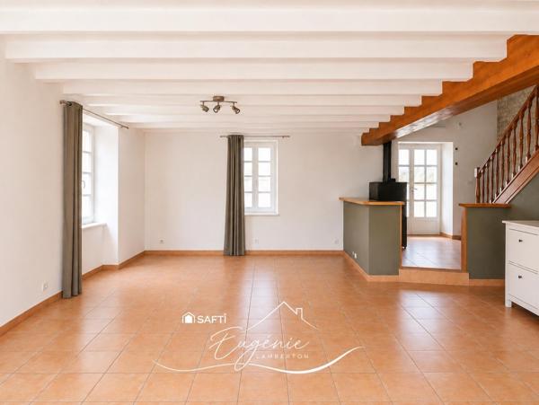 Maison de caractère – Beaux volumes, pierre et poutres apparentes