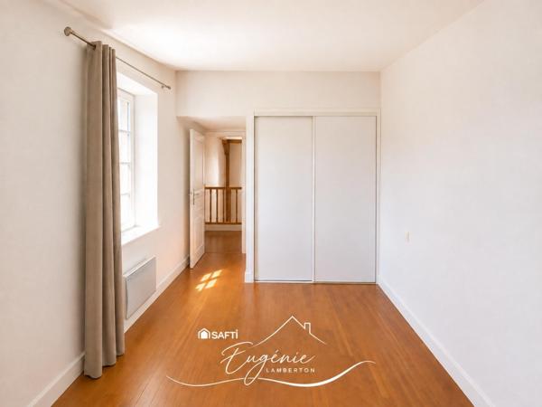 Maison de caractère – Beaux volumes, pierre et poutres apparentes