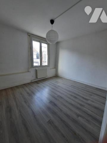 IMMEUBLE A USAGE MIXTE 