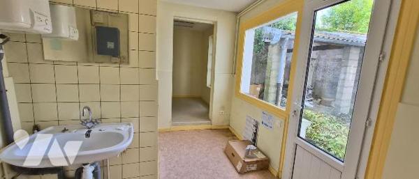 En plein centre d' ETAPLES,

Venez découvrir ce maison, anciennement utilisé comme bureaux co...