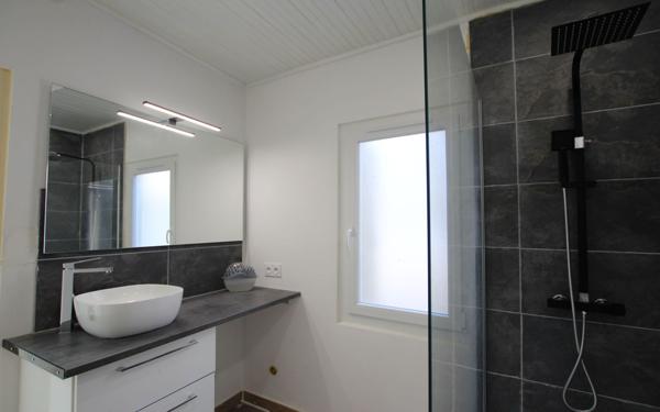 Maison à vendre    6 pièces •  Marguerittes