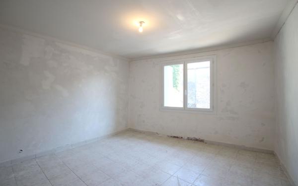 Maison à vendre    6 pièces •  Marguerittes