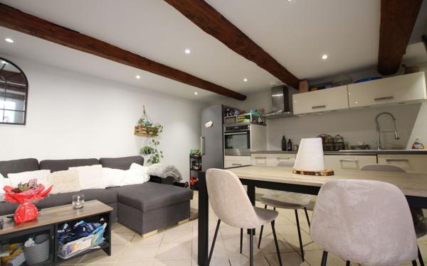 Maison à vendre    6 pièces •  Marguerittes