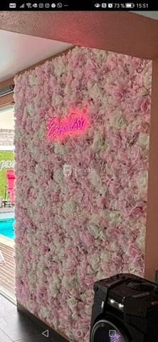 Bâtiment commercial avec piscine et jacuzzi à Lutterbach