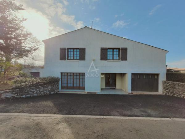 Maison familiale de 234 m² au coeur des Lucs-sur-Boulogne.
