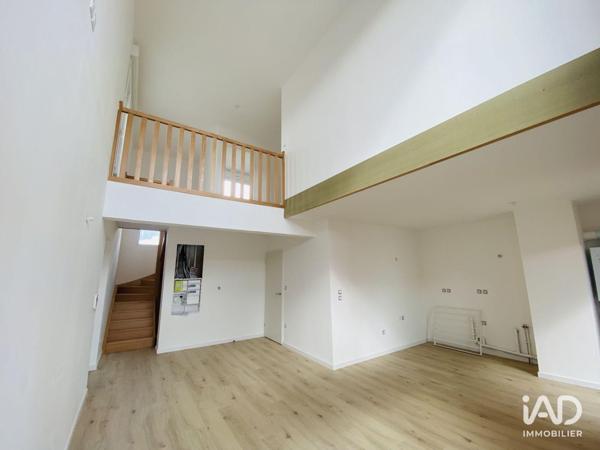 Location appartement 4 pièces 83 m² Verlinghem