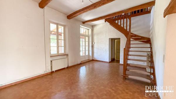 Maison de caractère avec jardin et dépendance — Piolenc (200 m² + potentiel)