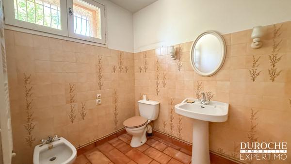 Maison de caractère avec jardin et dépendance — Piolenc (200 m² + potentiel)