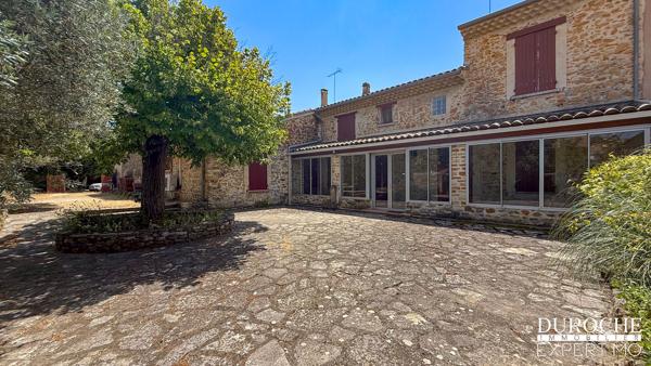Maison de caractère avec jardin et dépendance — Piolenc (200 m² + potentiel)