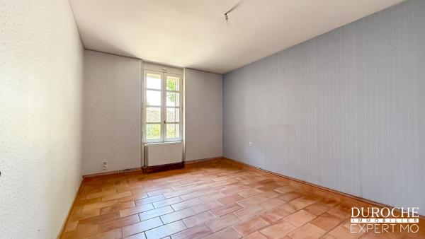 Maison de caractère avec jardin et dépendance — Piolenc (200 m² + potentiel)