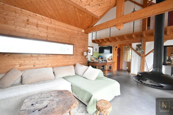 Maison
                                                                                                                                                                                                                                                                                                                        5 pièce(s)                                                                                                                                                                                                          2 chambre(s)                                                                                                                                                                                                          98  m²