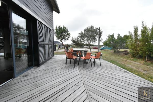 Maison
                                                                                                                                                                                                                                                                                                                        5 pièce(s)                                                                                                                                                                                                          2 chambre(s)                                                                                                                                                                                                          98  m²