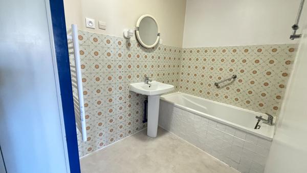 Appartement NIMES 2 pièces