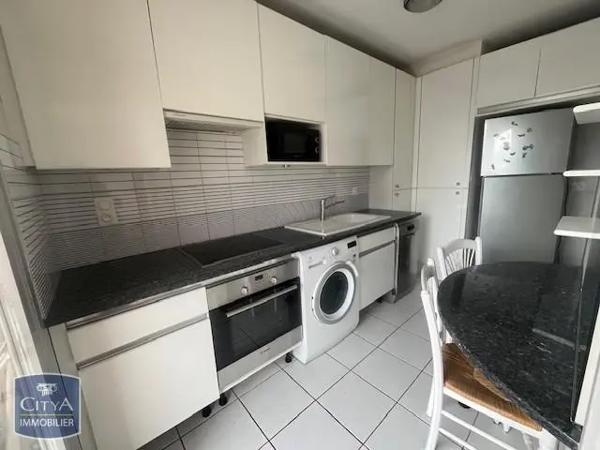 Appartement à louer 3 pièces 81.33m² Lille (59000)