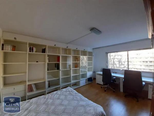 Appartement à louer 3 pièces 81.33m² Lille (59000)