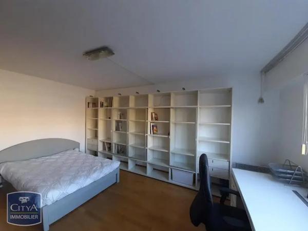 Appartement à louer 3 pièces 81.33m² Lille (59000)